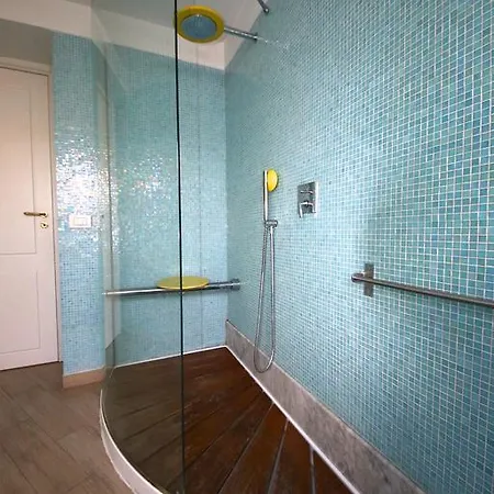Apartment La Mansarda Di Picia Naples